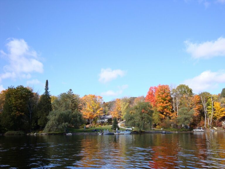 Fall colours on Mountain Lake, the setting for a fall cottage getaway at Ogopogo Resort